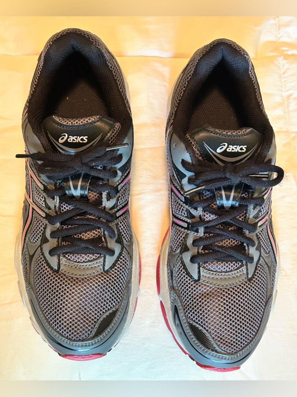 ASICS women’s  Gray and Pink Athletic Running Shoes